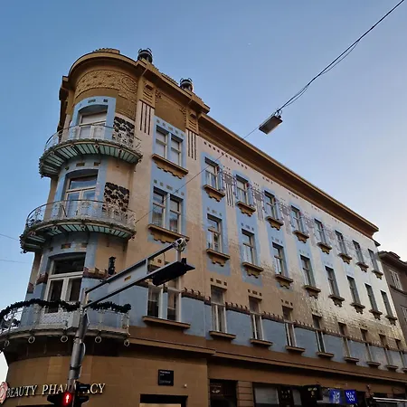 Art Deco Downtown Heritage Apartment Zagreb